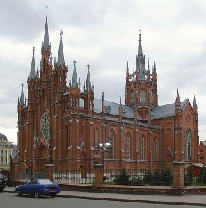 Католики впервые проведут Крестный путь по улицам Москвы